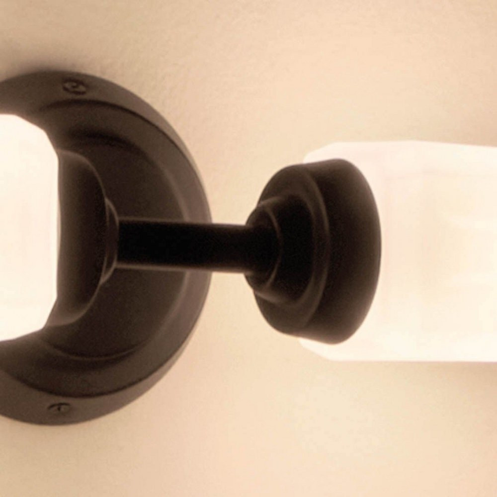 {"pim_id":"147_55075bk_bathroom_truby_overall_night_1b_lifestyledetail_additonalprodcrop_1k","sku":"147_55075","media_type":"media"}