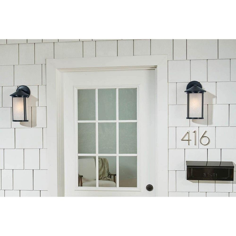 59099BK | lifestyle