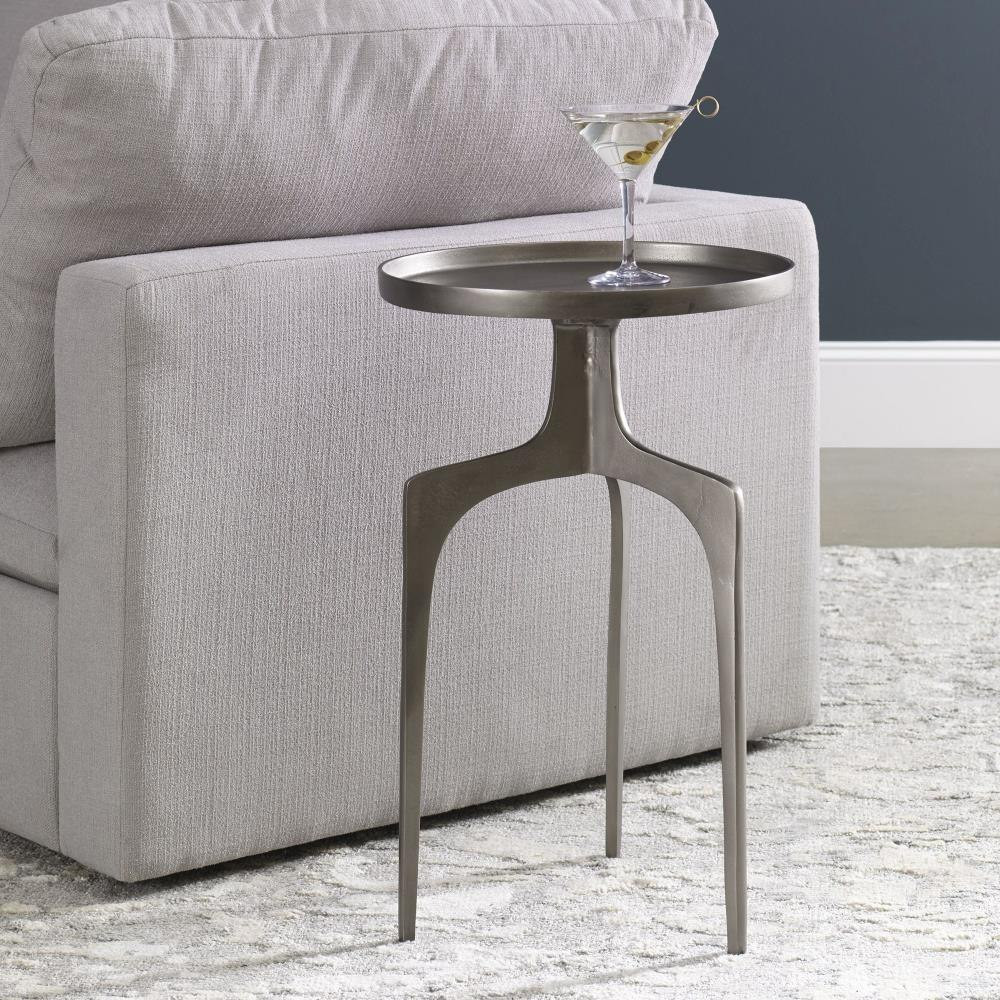{"pim_id":"208_furn_3218_25082_b_new_2k","sku":"2518_208-BEL-4261663","media_type":"media"}