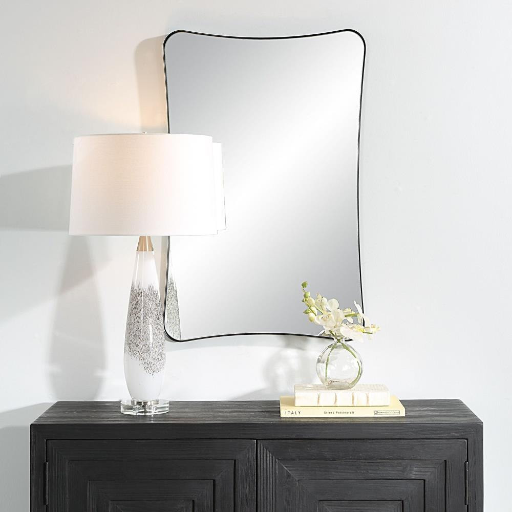 {"pim_id":"208_09965_a_beauty_front_new_2k","sku":"208_09965","media_type":"media"}