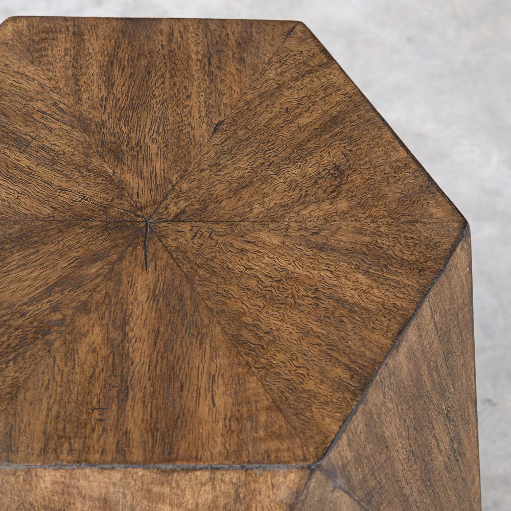 {"pim_id":"208_furn_4093_25274_a3_detail_new_2k","sku":"208_25272_P","media_type":"media"}