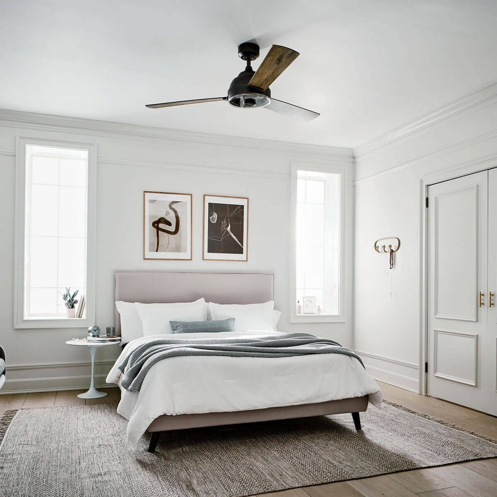 {"pim_id":"147_bedroom_pinion_300253avi_industrial_overall_day_1b_1k","sku":"147_300253","media_type":"media"}
