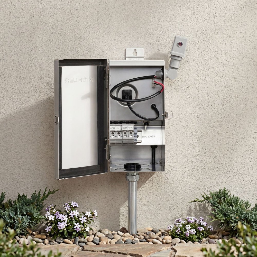 {"pim_id":"147_exterior_wall_accessory_15565bk_mid_day_2a_v1_1k","sku":"147_15565BK","media_type":"media"}