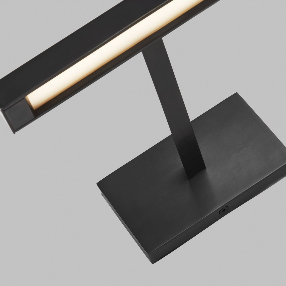 {"pim_id":"62_700DES8Z_LED930_277_DET2_new_1k","sku":"62_700DES8B-LED930-277_P","media_type":"media"}