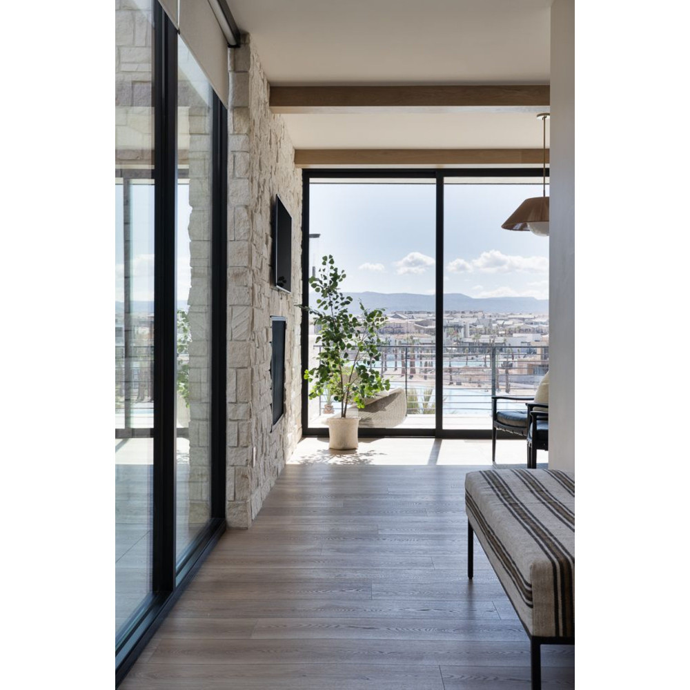 {"pim_id":"154_lisbon_f3329_pbr_design_becki_owens_interior_beckiowens_v1_2k","sku":"154_F3329-PBR","media_type":"media"}