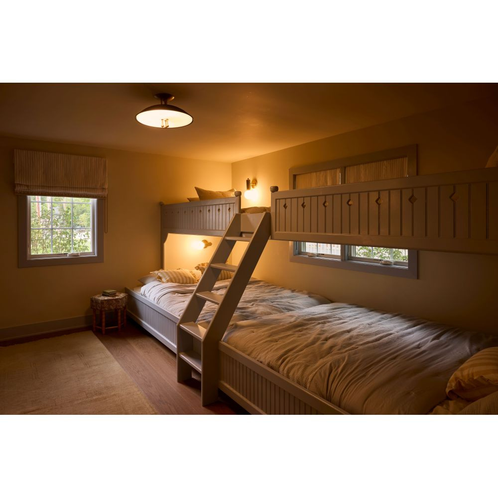 {"pim_id":"154_larkin_c4416_pbrsbk_reade_5100_agb_design_kate_marker_photo_margaret_rajic_4__v1_1k","sku":"154_C4416-PBR/SBK","media_type":"media"}
