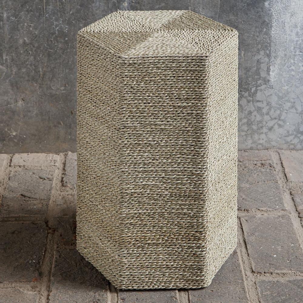 {"pim_id":"208_furn_4085_25688_b_new_2k","sku":"208_25688","media_type":"media"}