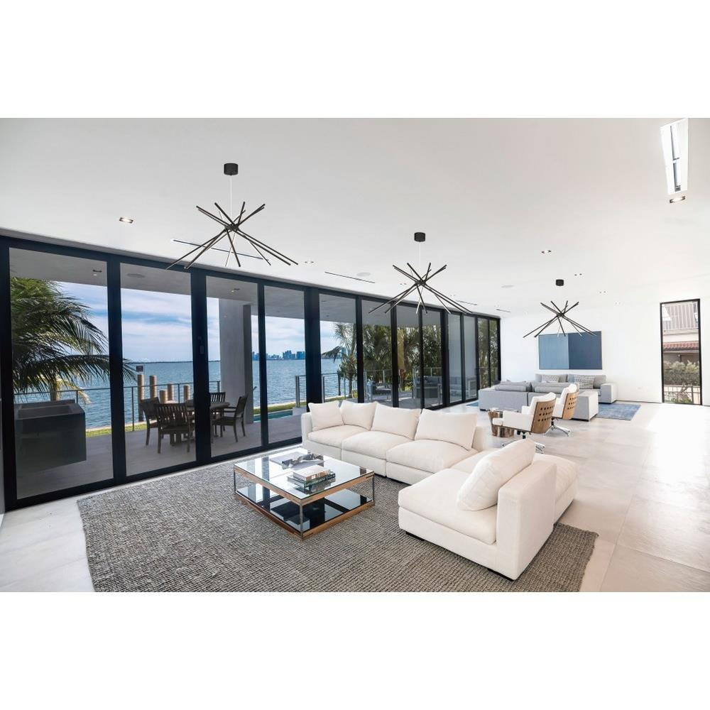 E41443-SA | lifestyle