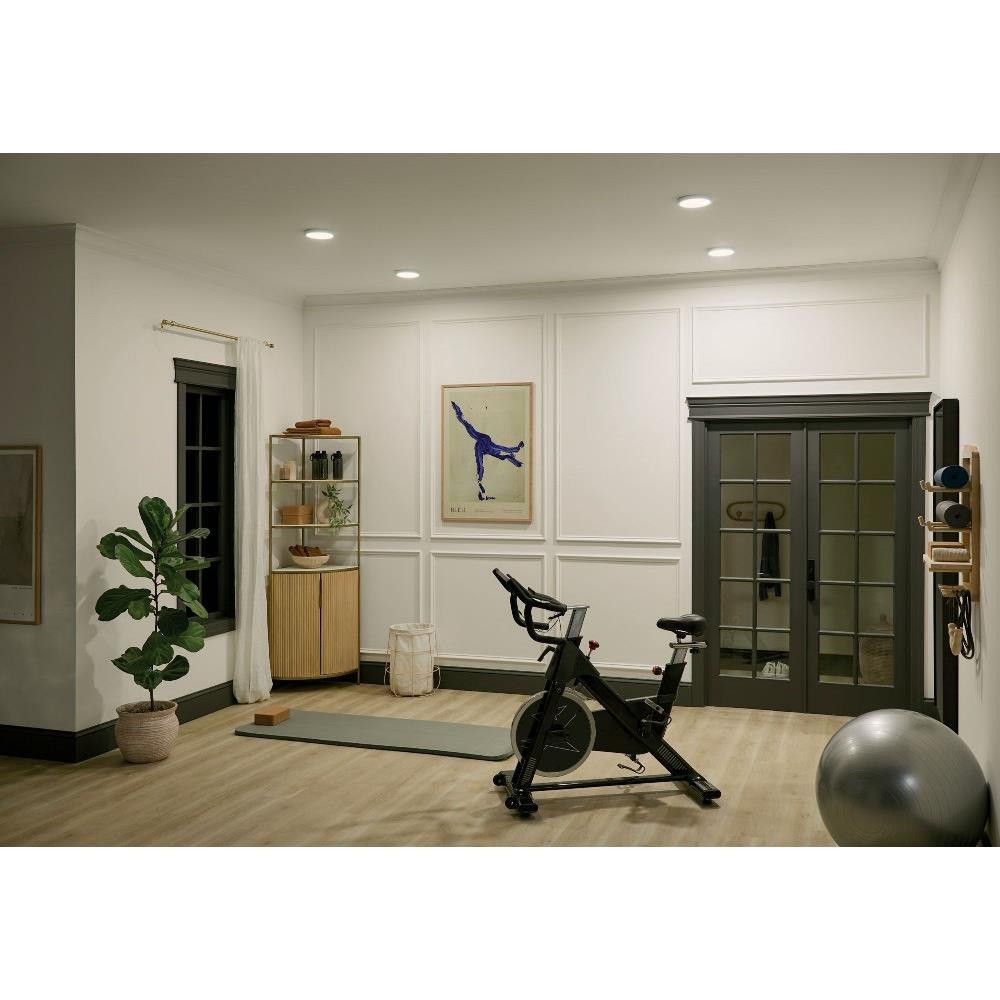 {"pim_id":"147_53007WH30_HomeGym_Ara_Overall_Night_new_1k","sku":"2518_147-BEL-5232325","media_type":"media"}