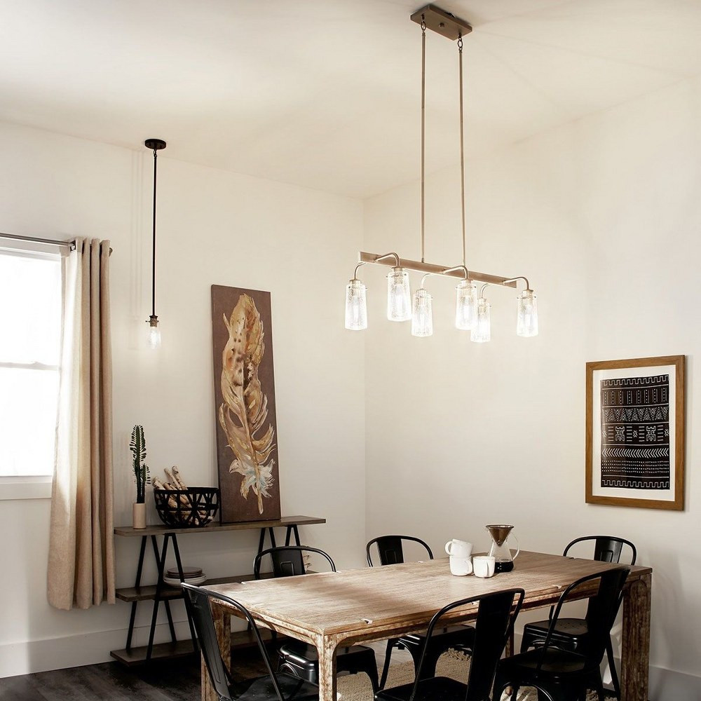 {"pim_id":"147_diningroom_braelyn_43059clp_43060oz_overall_day_1b_1k","sku":"147_43059","media_type":"media"}