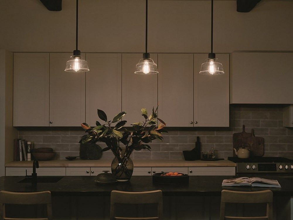 {"pim_id":"147_52405bk_kitchen_eastmont_overall_night_1a_lifestyledetail_wideroomnight_1k","sku":"147_52405","media_type":"media"}