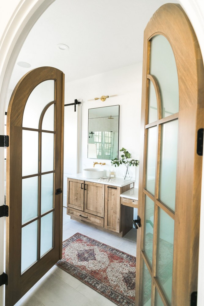 {"pim_id":"735_Tara_H116102_AGB_Hayley_Devine_Design_House_of_Jade_Interiors_1k","sku":"735_H116102","media_type":"media"}