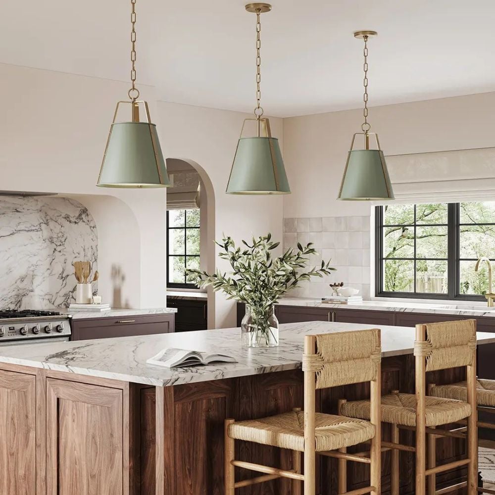 {"pim_id":"147_52710hgn_kitchen_island_etcher_wide_day_v1_1k","sku":"147_52710","media_type":"media"}