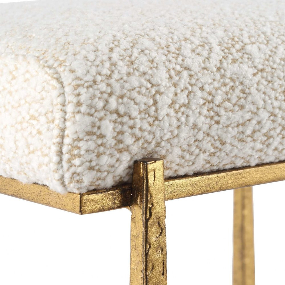{"pim_id":"208_furn_7612_53030_a5_new_1k","sku":"208_53030_P","media_type":"media"}