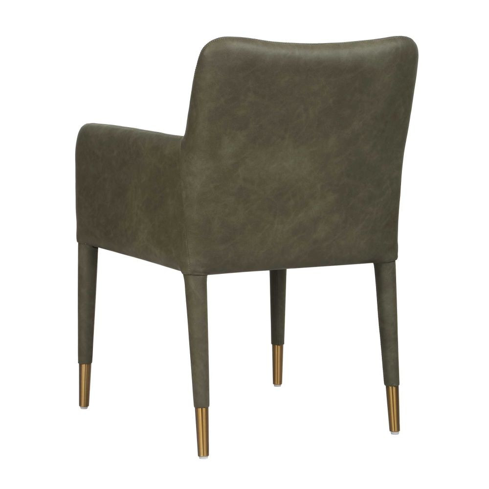 {"pim_id":"208_furn_7910_53056_a4_new_1k","sku":"208_53055_p","media_type":"media"}