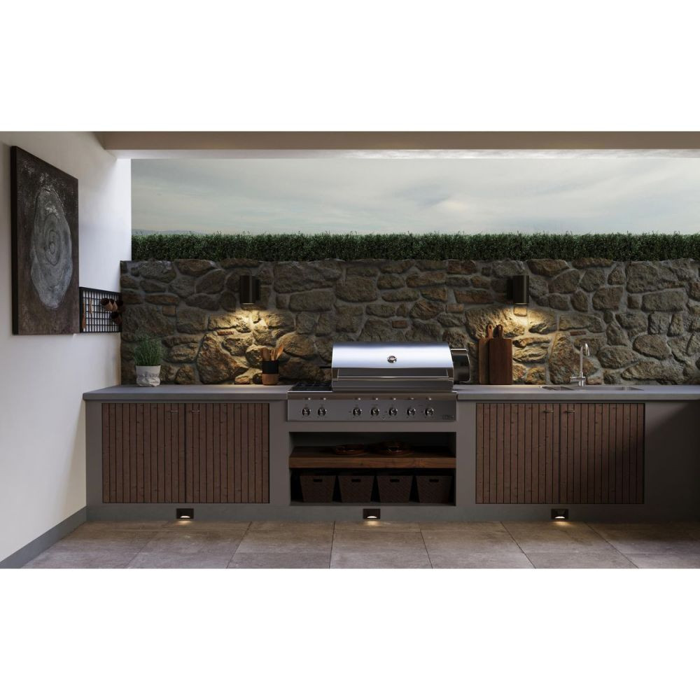 {"pim_id":"70_p660007_020_30_alt1_v1_1k","sku":"70_P660007","media_type":"media"}