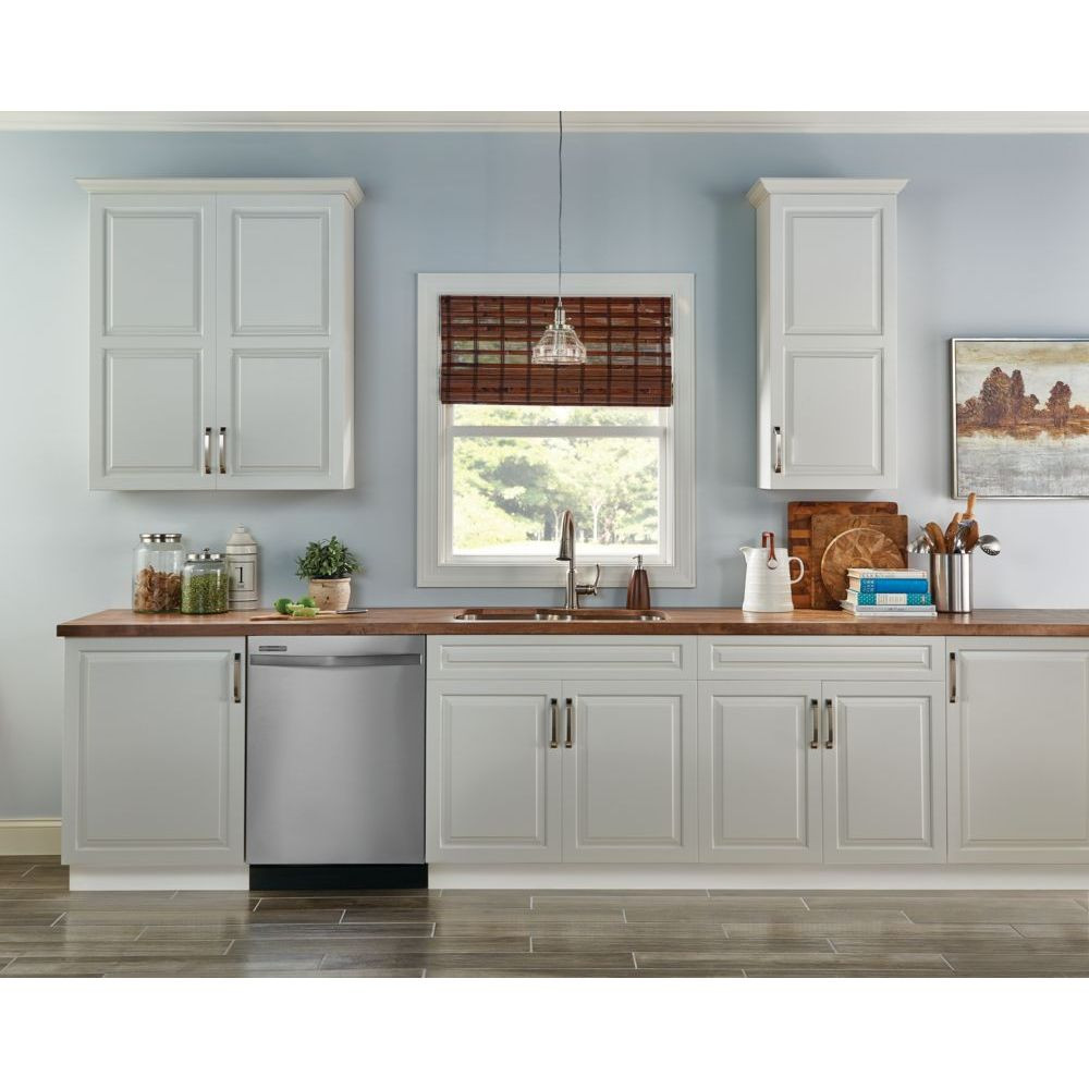 {"pim_id":"147_kitchen_4u27k30wht_4u27k12wht_4t116s27wh_43850ni_tapelights_v1_1k","sku":"147_4U27K12","media_type":"media"}