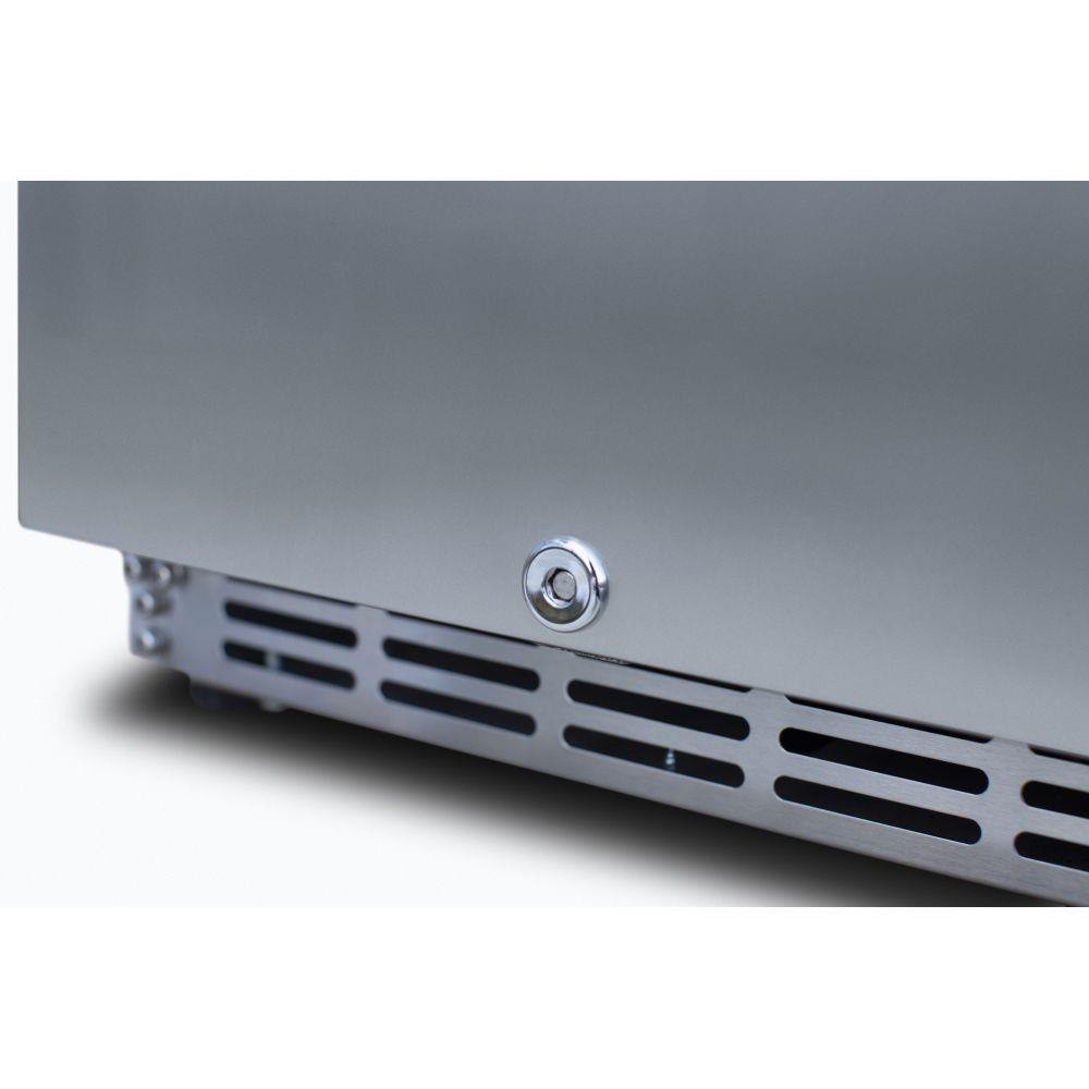 {"pim_id":"2617_11_amd_rfr_15s_15_inch_outdoor_rated_refrigerator_stainless_door_lock_v1_1k","sku":"2617_AMD-RFR-15S","media_type":"media"}