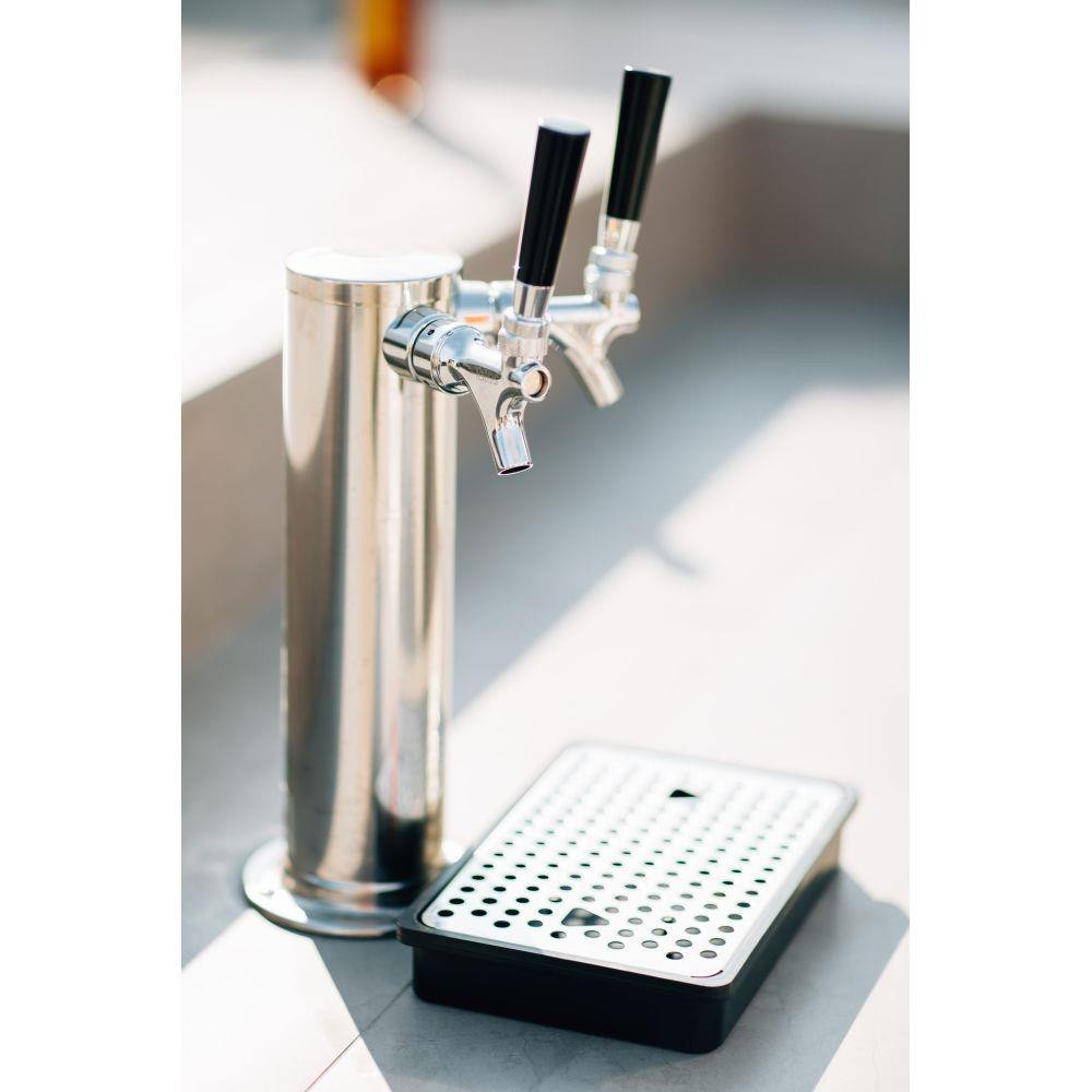 {"pim_id":"2618_amd_rfr_24dk2_delu_e_outdoor_rated_kegerator_double_tap_tower_stainless_steel_drip_tray_lifestyle_v1_1k","sku":"2618_RFR-TAP-2","media_type":"media"}