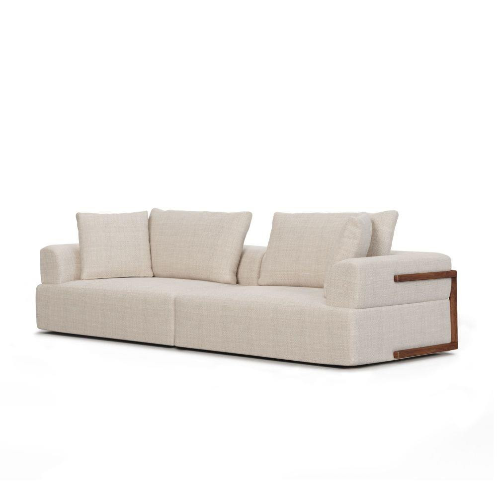 {"pim_id":"2628_71025_a_v1_1k","sku":"2628_71030-B","media_type":"Main Product Image"}