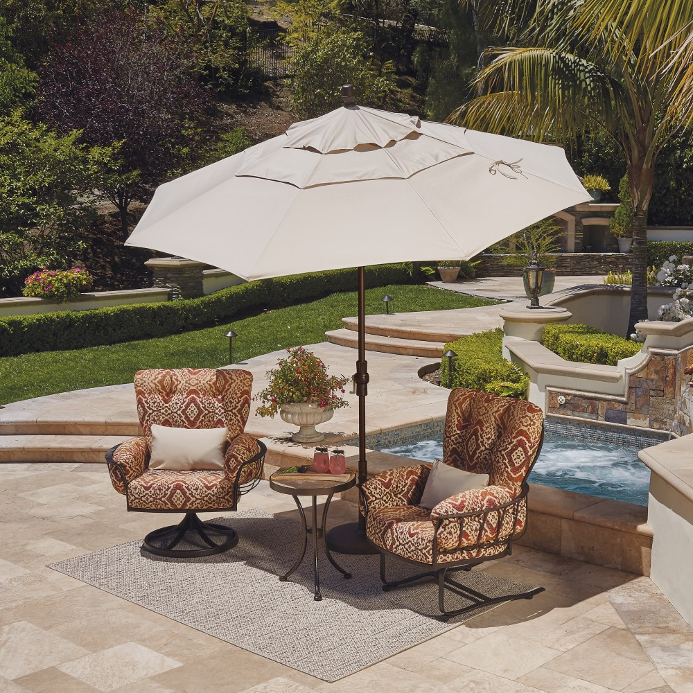 9 Foot Aluminum Crank Lift Octagon Market Umbrella by Treasure