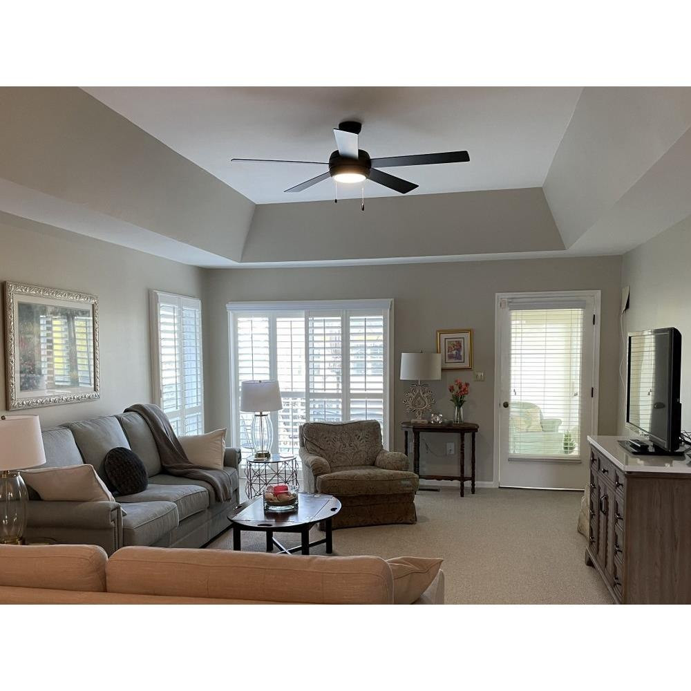 904060FMB-LIA | lifestyle