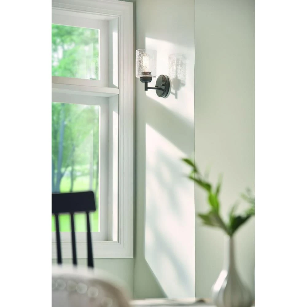 {"pim_id":"147_Dining_Room_Winslow_45910OZ_Detail_1k","sku":"147_44043AUB","media_type":"media"}