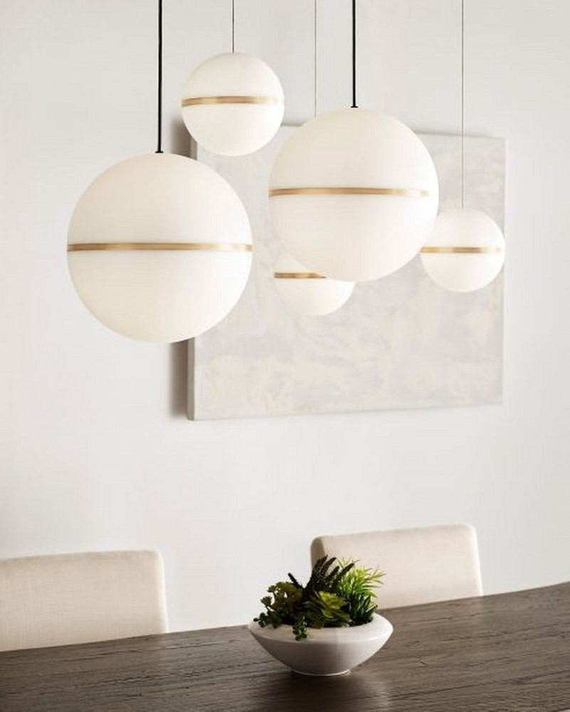{"pim_id":"62_SL_Hanea_PendGroup_NB_APP1a_700TDHNE13NB_LED930_700FJHNENB_LEDS930_new_1k","sku":"62_MP-700-HNE","media_type":"media"}