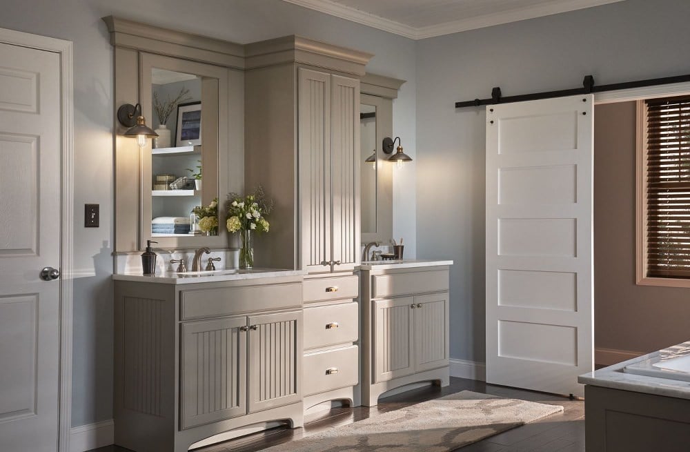 {"pim_id":"147_Bathroom_Clyde_45943OZ_Wide_1k","sku":"147_45943","media_type":"media"}