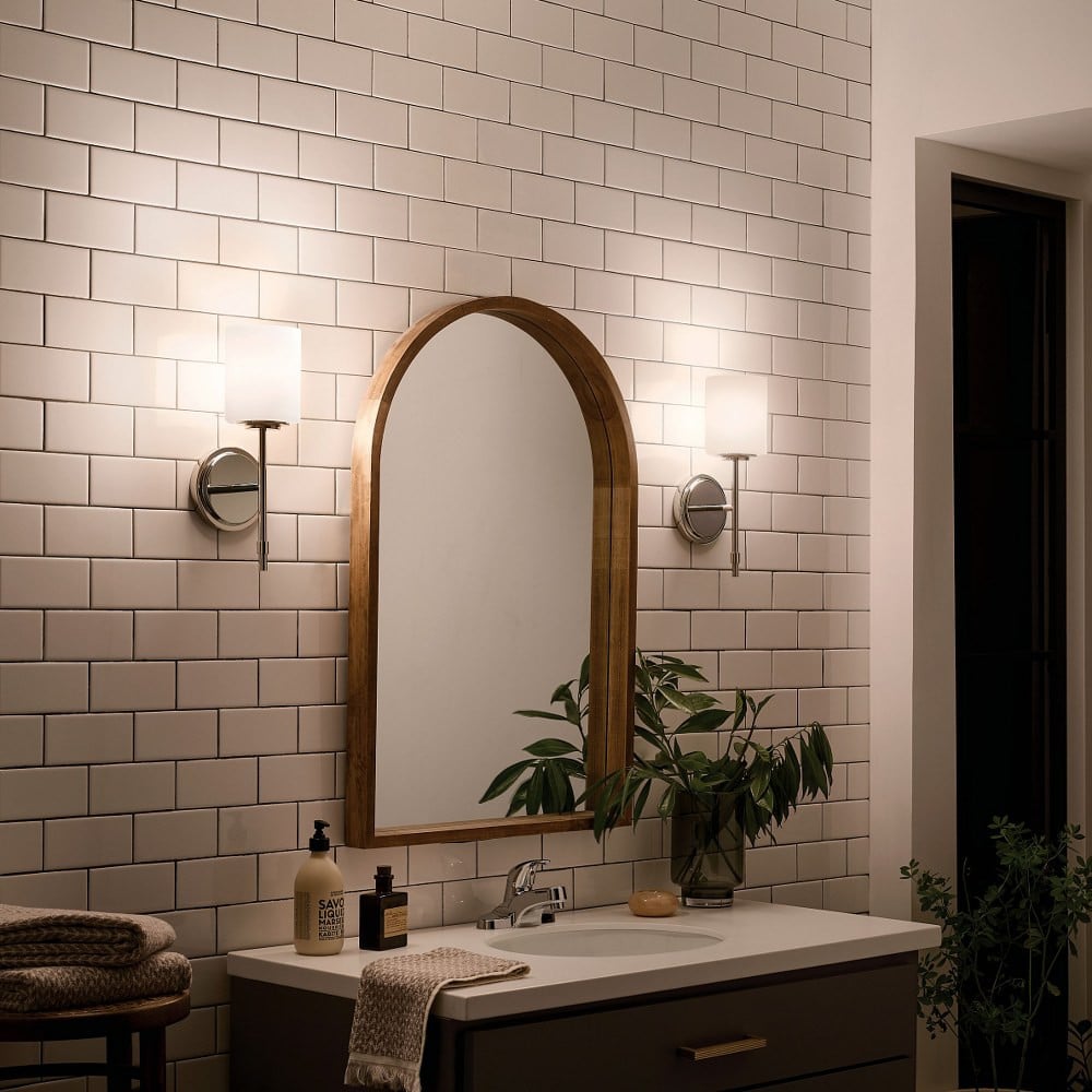 {"pim_id":"147_Bathroom_Ali_55140PN_Overall_Night_2A_1k","sku":"147_55140","media_type":"media"}