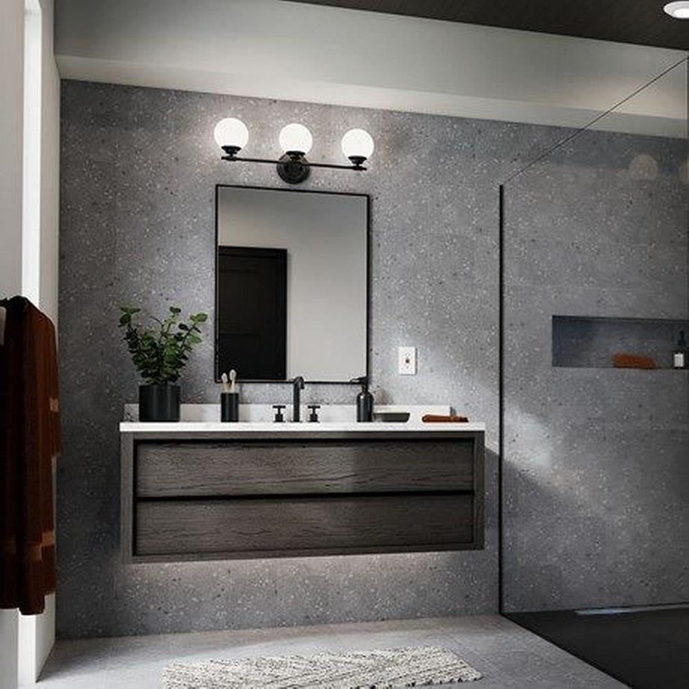 55172BK | lifestyle