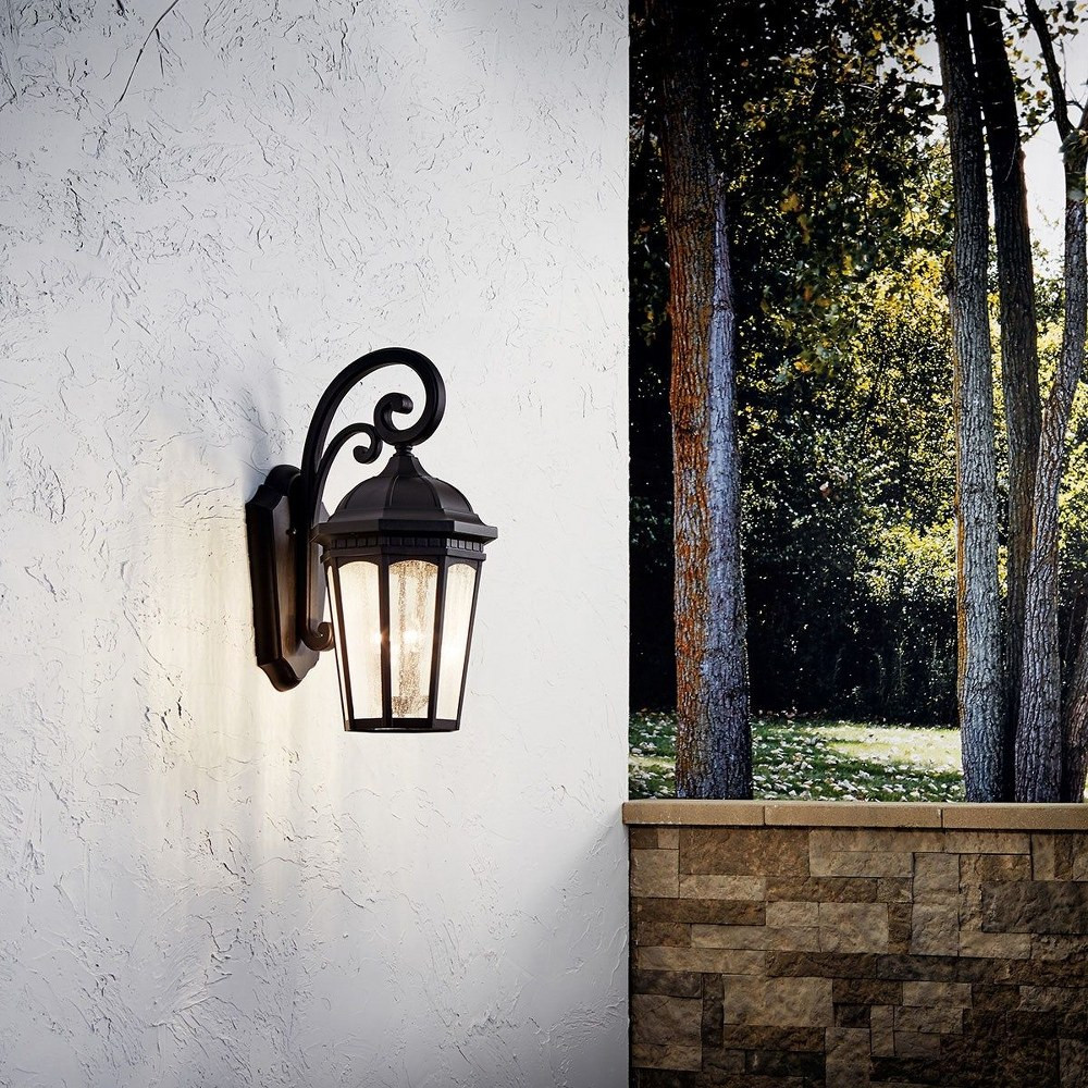 {"pim_id":"147_exterior_courtyard_9035bkt_overall_day_1b_1k","sku":"147_9035","media_type":"media"}