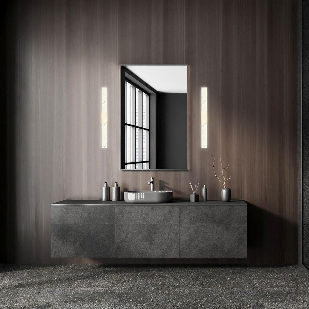 WS-52427-BK | lifestyle