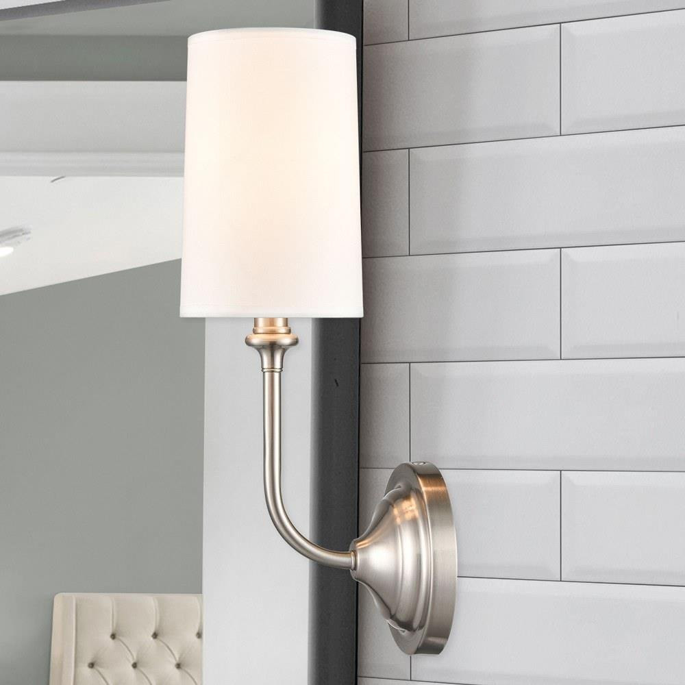 372-1W-SN-S1 | lifestyle