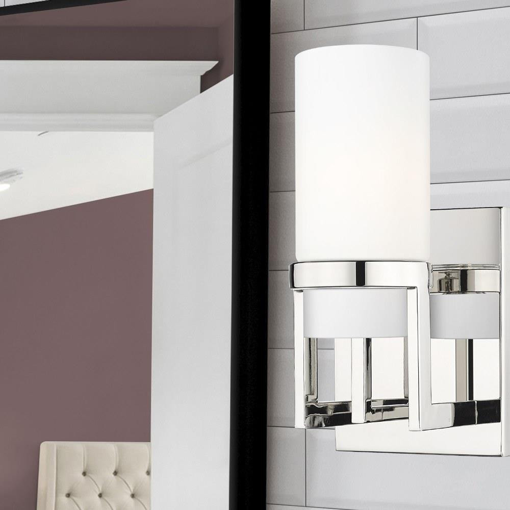 426-1W-PN-G426-8WH | lifestyle