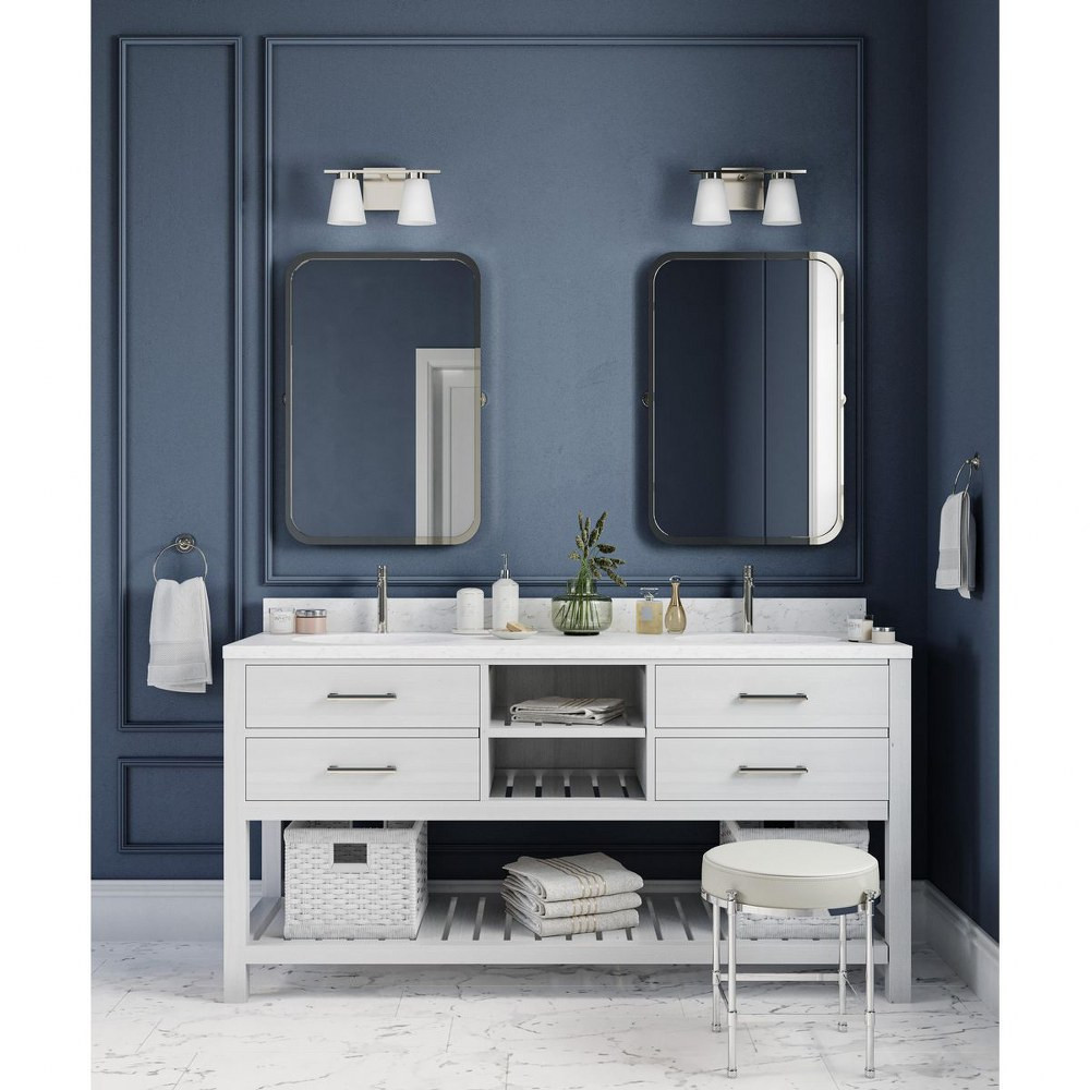 {"pim_id":"70_PROG_Tanner_Bathroom_Modern_Traditional_P300500_009_3d_appshot_1k","sku":"70_P300500","media_type":"media"}