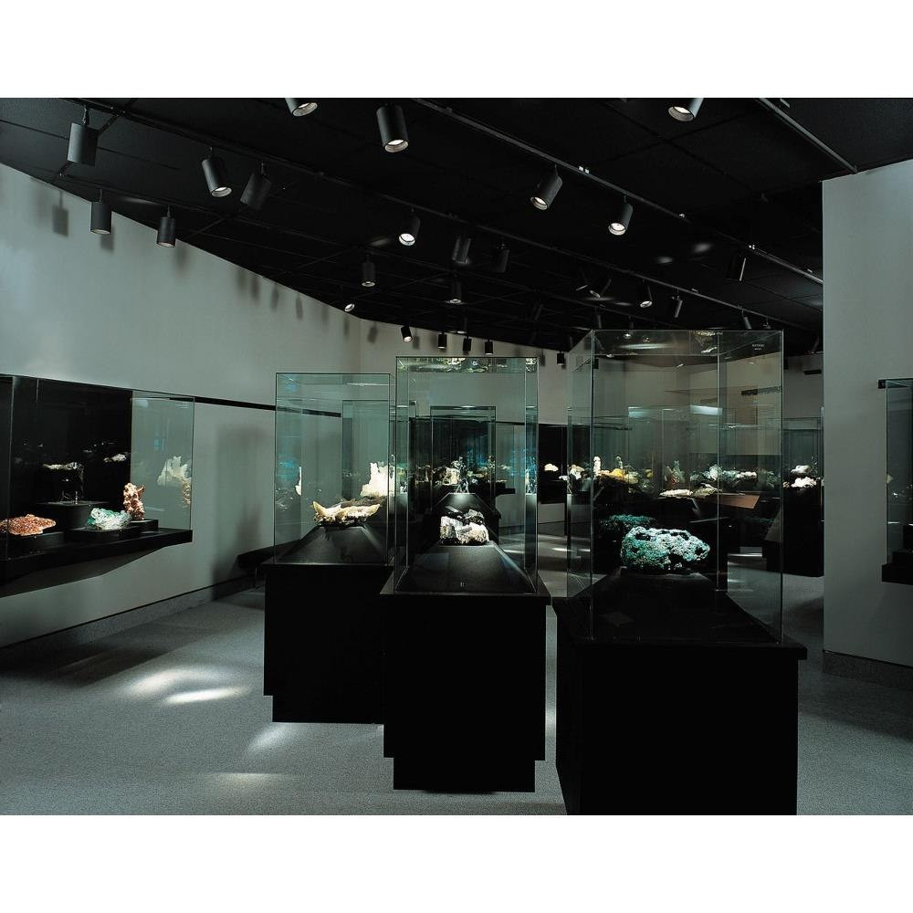 {"pim_id":"70_TRACK_rockmuseum_appshot_1k","sku":"70_P5692-108","media_type":"media"}