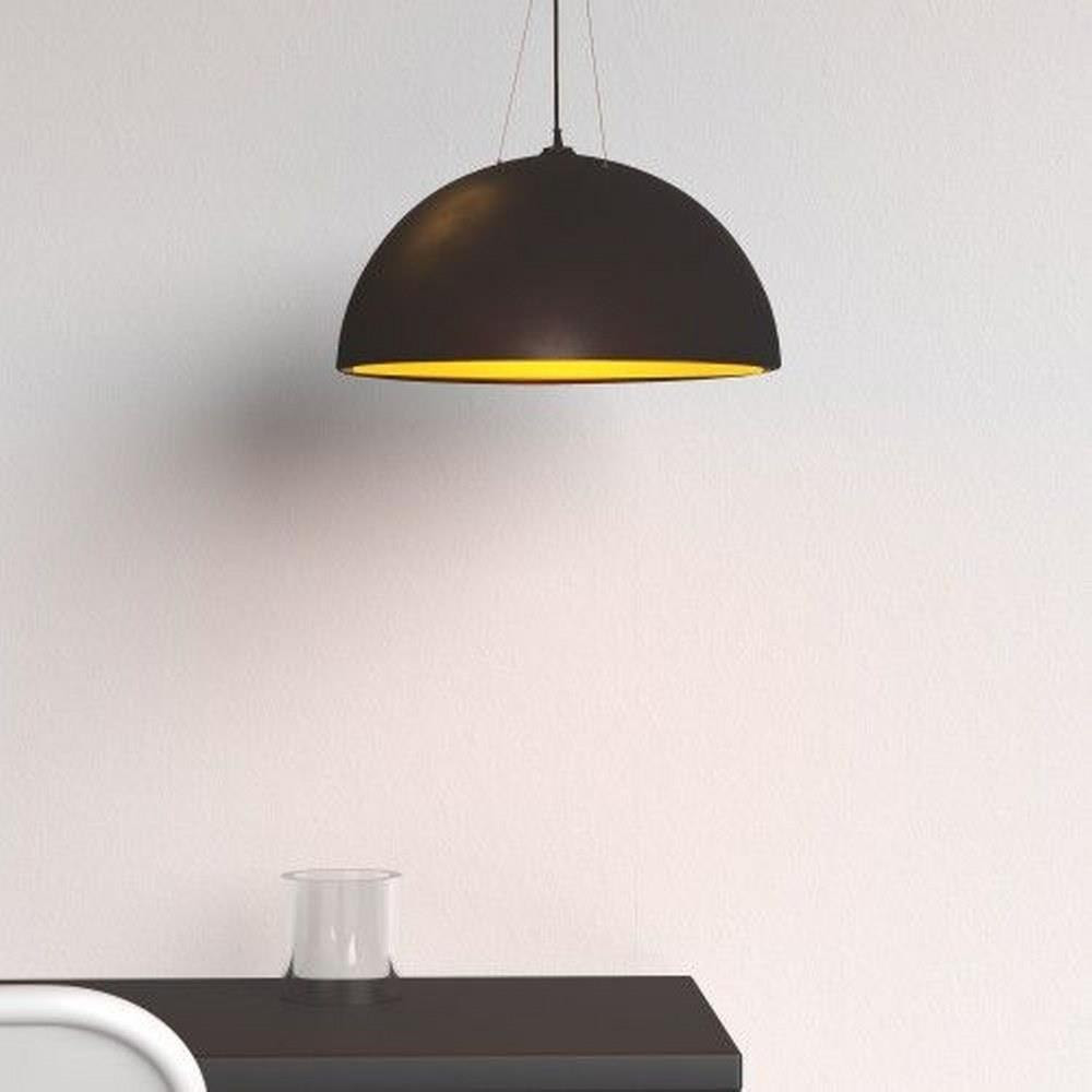 114-313p-bk-gld | lifestyle