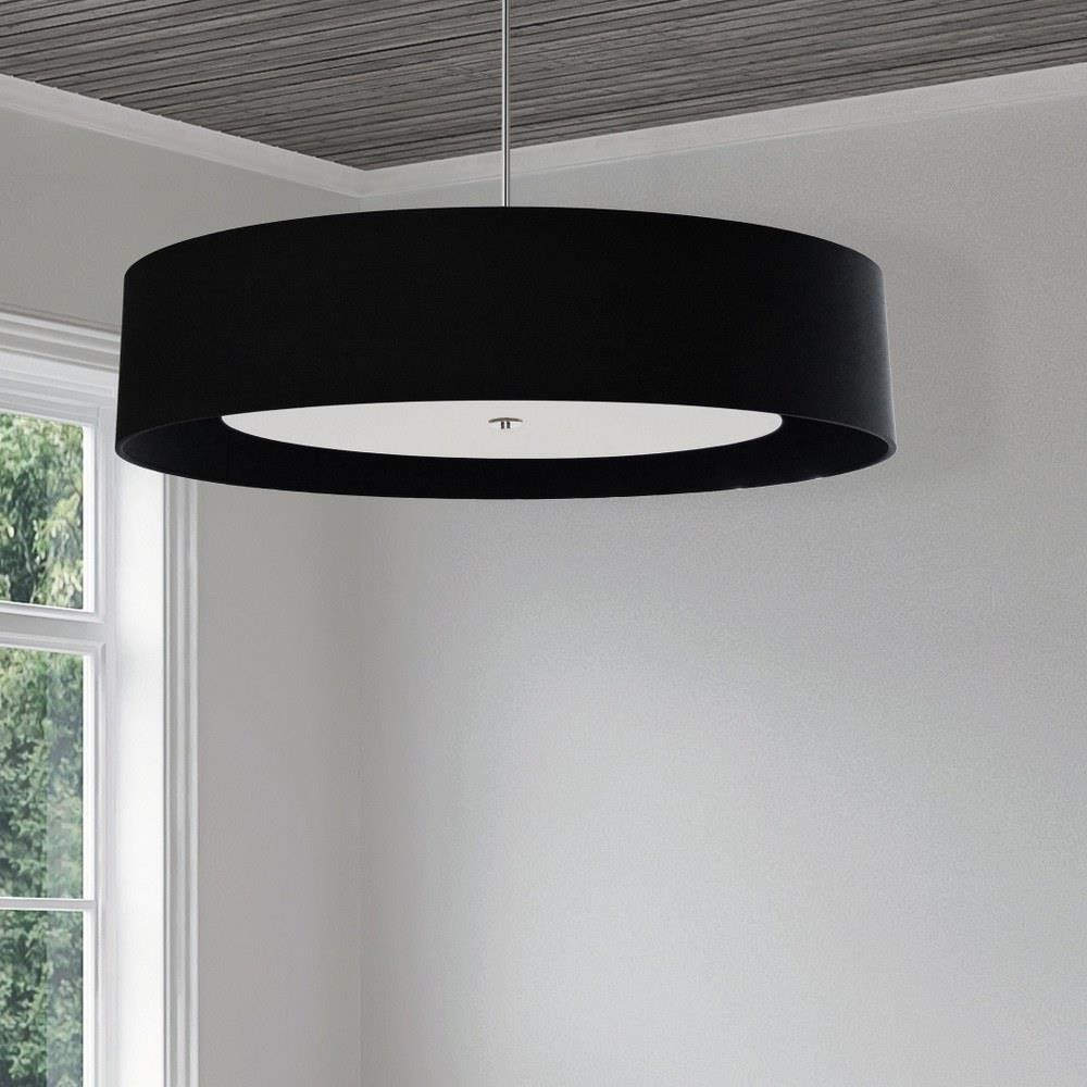 hel-406p-pc-bw | lifestyle
