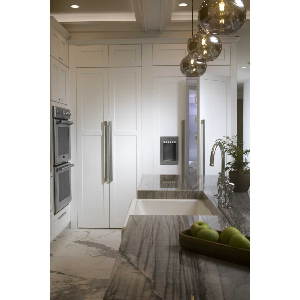 {"pim_id":"70_Staunton_Kitchen_2_P5334_143_appshot_1k","sku":"70_P5334","media_type":"media"}
