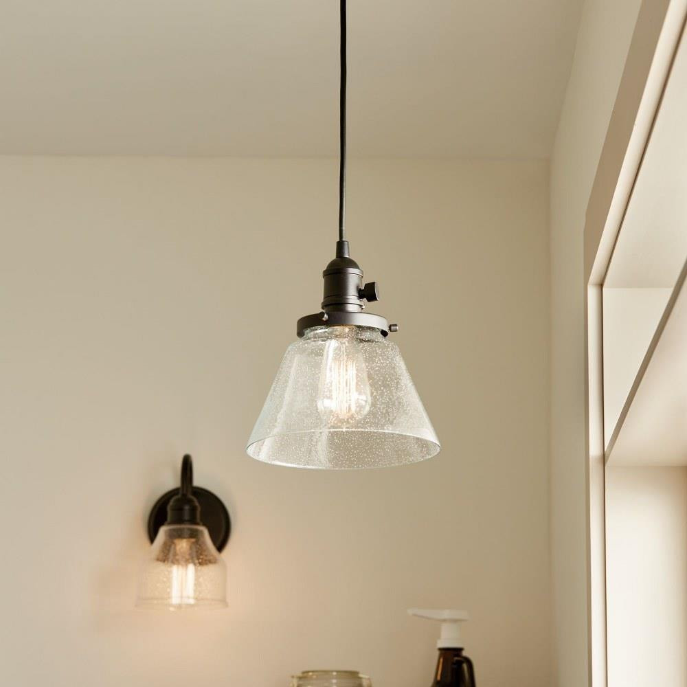 43851BK | lifestyle