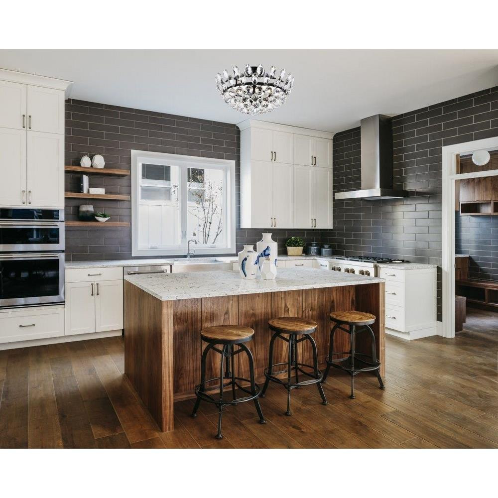 1105F18BK | lifestyle