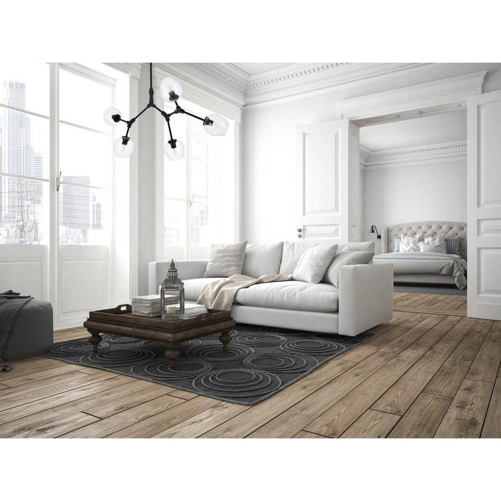 1712D42BK | lifestyle