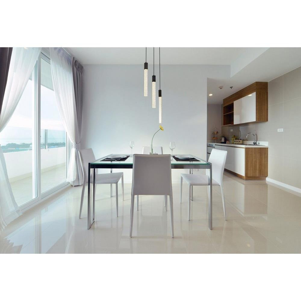 2067D16BK | lifestyle