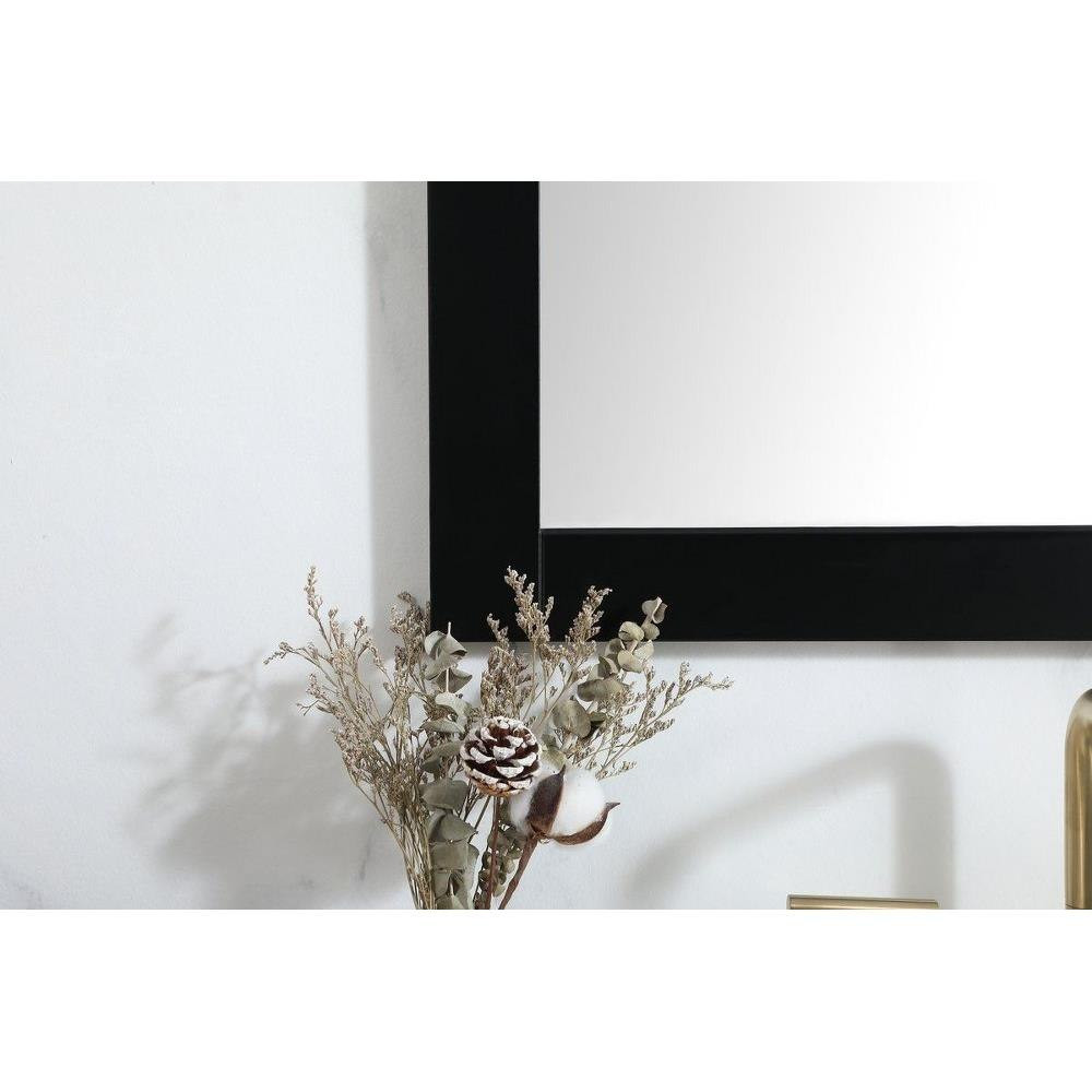 VM22736BK | lifestyle