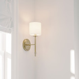 {"pim_id":"147_Bedroom_Ali_52505BNB_Detail_Day_1B_1k","sku":"147_52505","media_type":"media"}