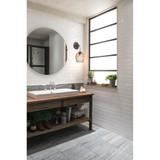 P931-647 | lifestyle