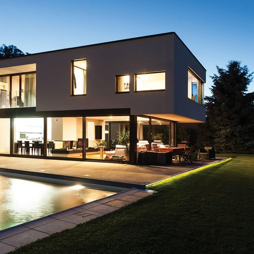 8011-30BK | lifestyle