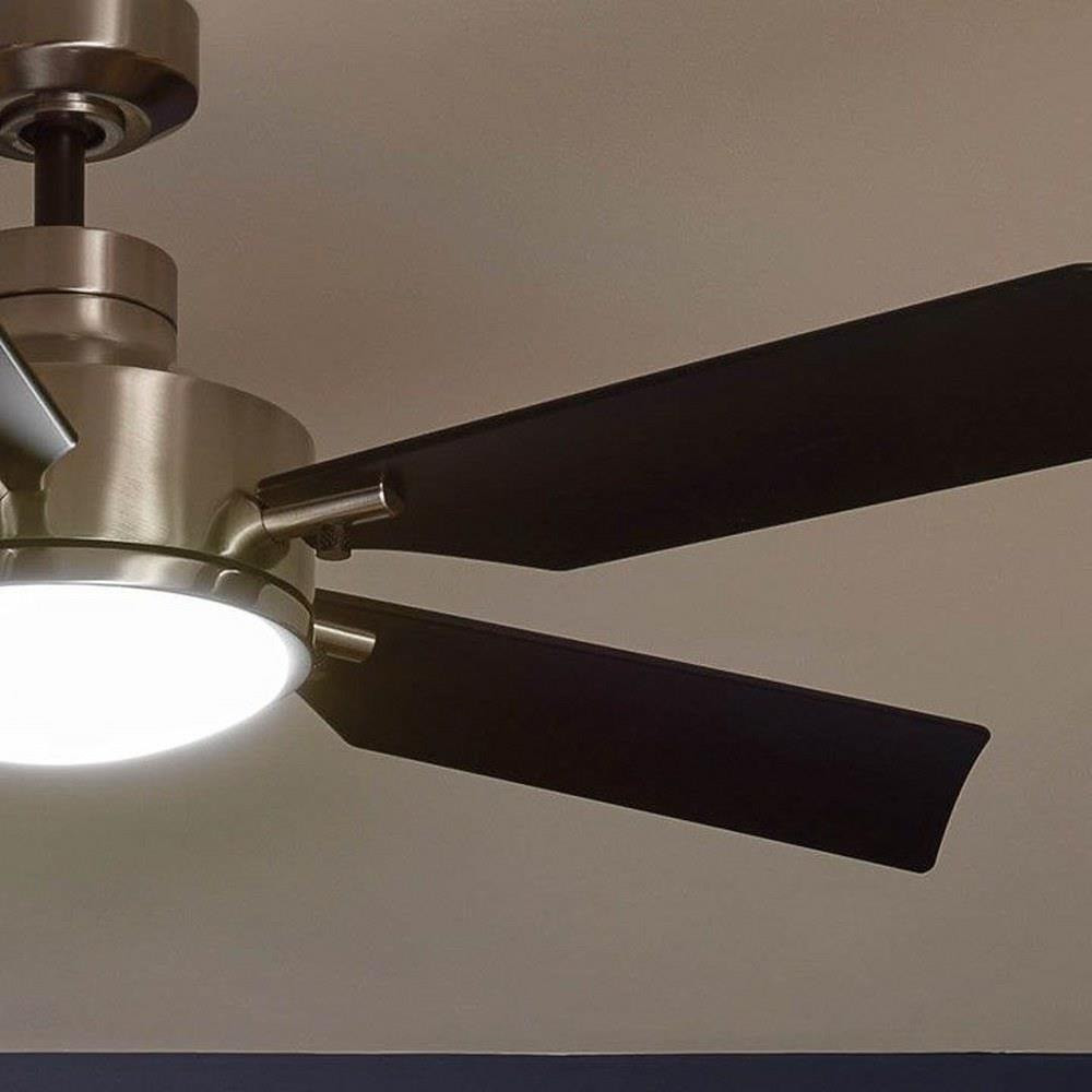 330057BSS | lifestyle