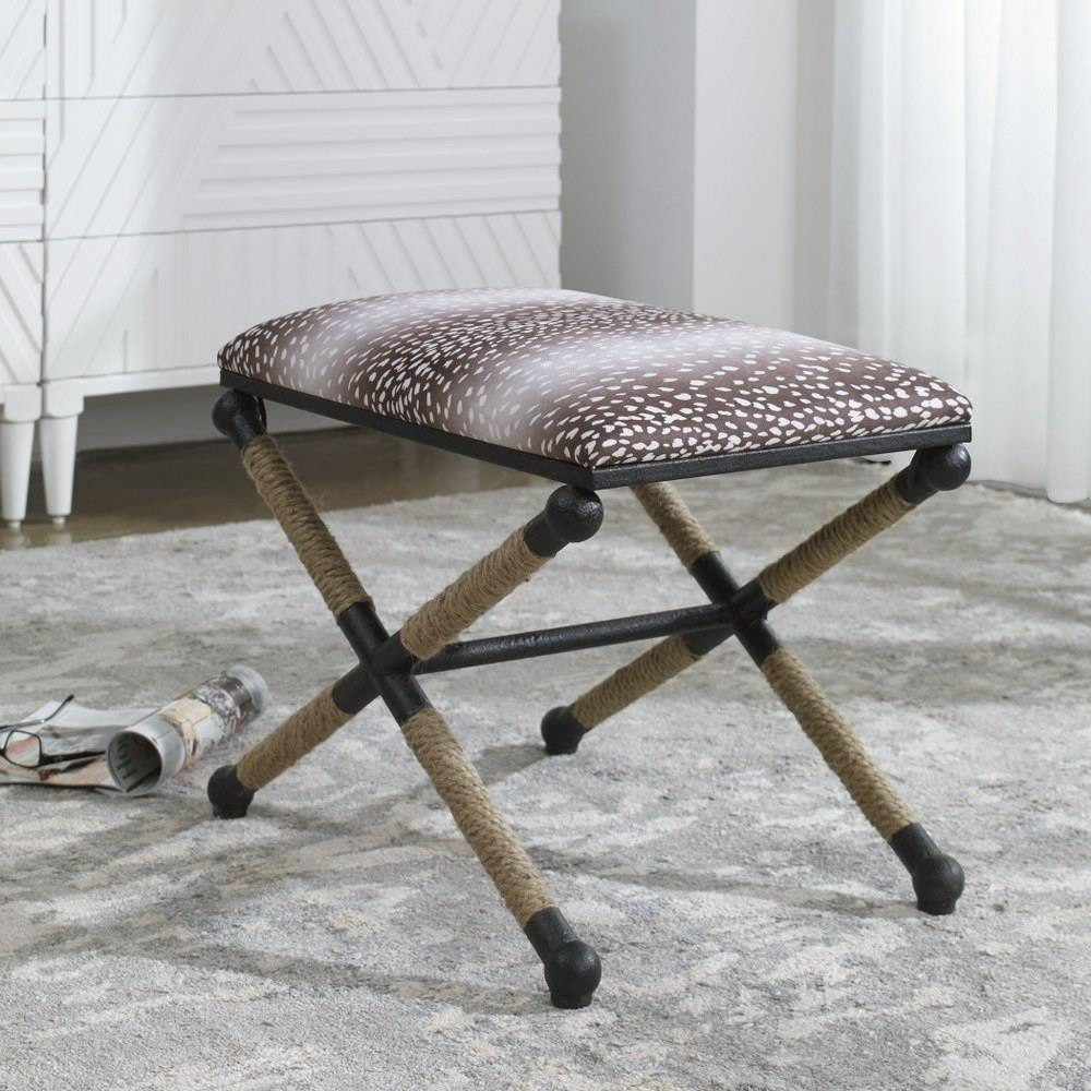 208-BEL-4541983 | lifestyle